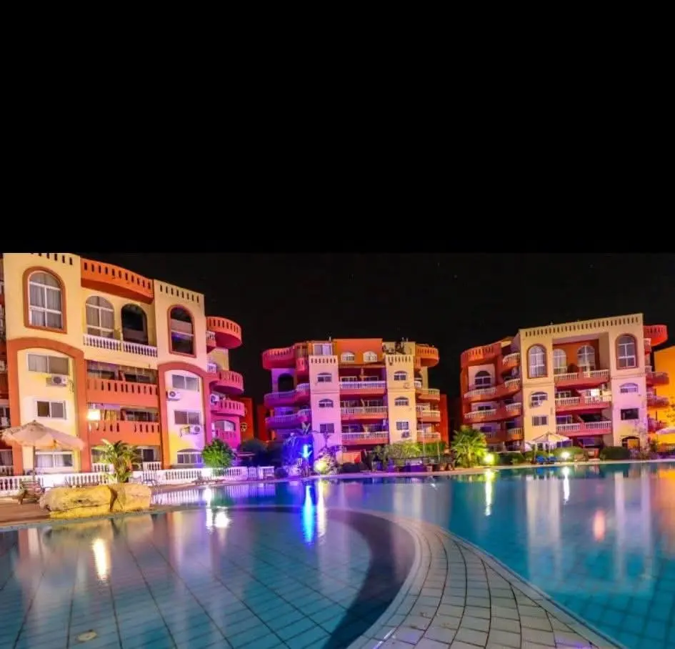 Maraqia Resort